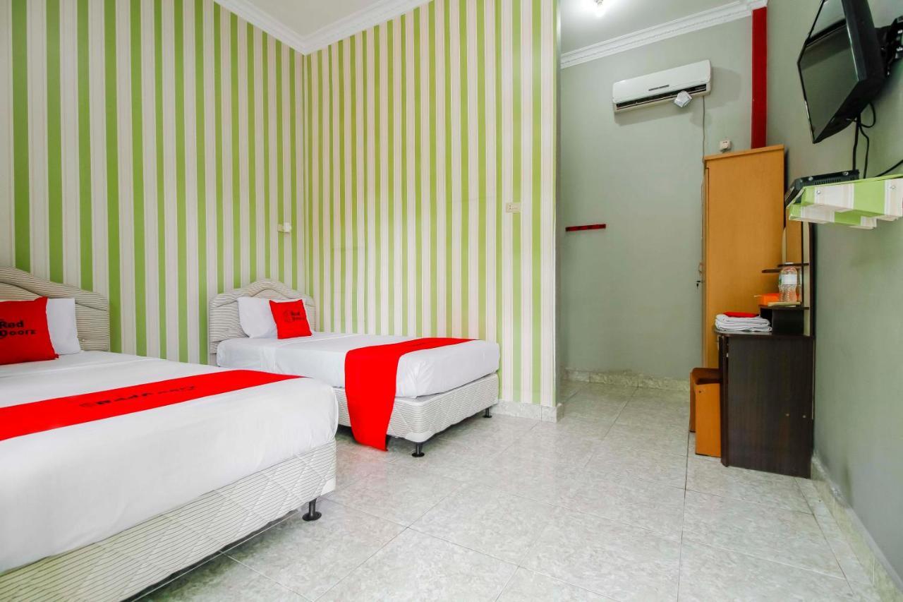 Oyo 2186 Esbe Hotel Syariah Tanjung Pandan Exteriör bild