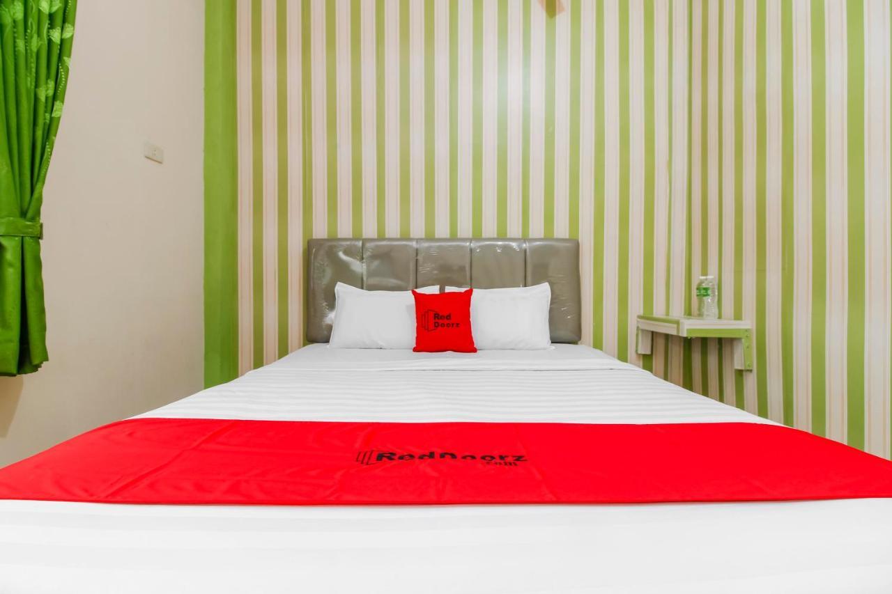 Oyo 2186 Esbe Hotel Syariah Tanjung Pandan Exteriör bild