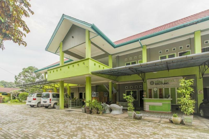 Oyo 2186 Esbe Hotel Syariah Tanjung Pandan Exteriör bild
