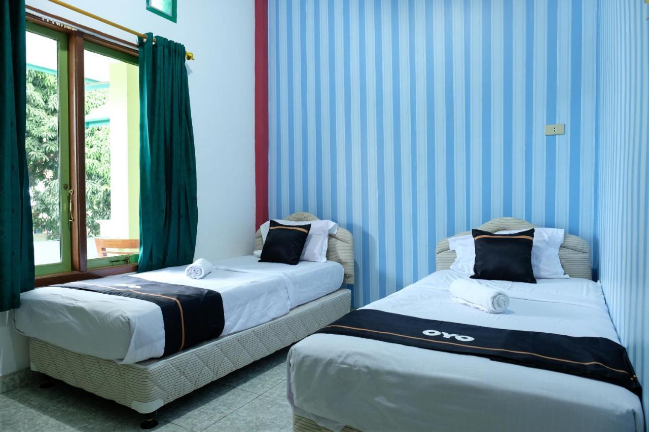 Oyo 2186 Esbe Hotel Syariah Tanjung Pandan Exteriör bild